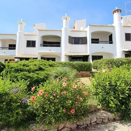 Moradia Perto Praia Holiday home