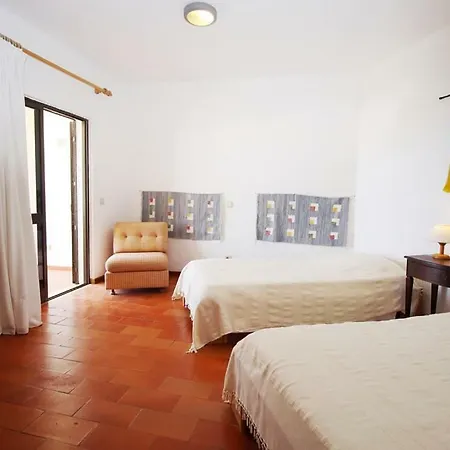 Holiday home Moradia Perto Praia Porches (Algarve)